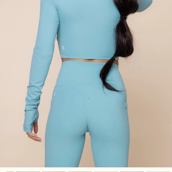 Popflex - Sweetheart Long Sleeve Crop Top - Oasis - Large - sold out online! - Picture 3 of 6